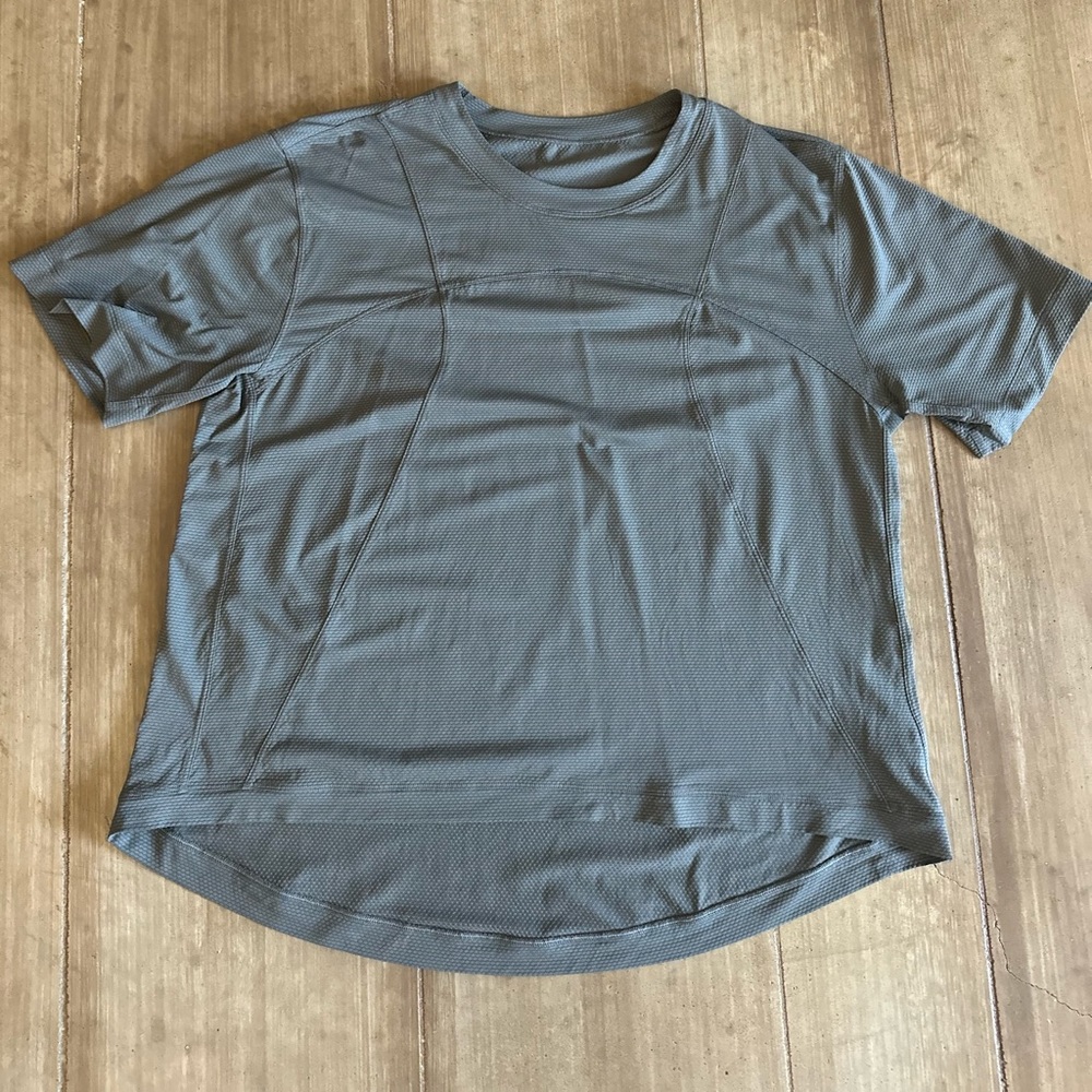 Lululemon top